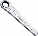 TL142 Ratcheting Plug Wrench